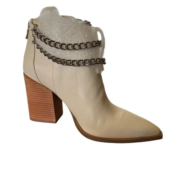 NEW Vince Camuto Gallzy Baby Kid Leather Pointed Toe Double Chain Ankle Size 9 - Picture 14 of 16